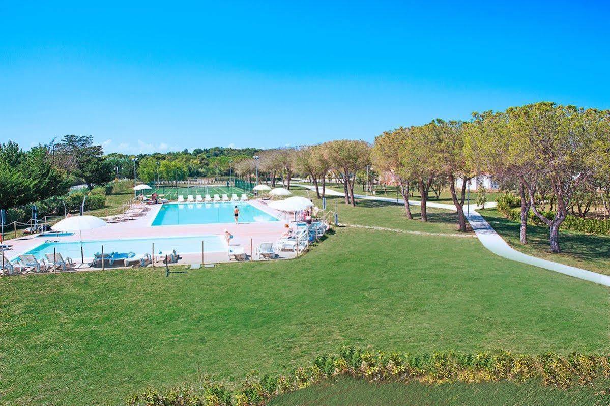 Adamo Ed Eva Resort Numana Exteriör bild